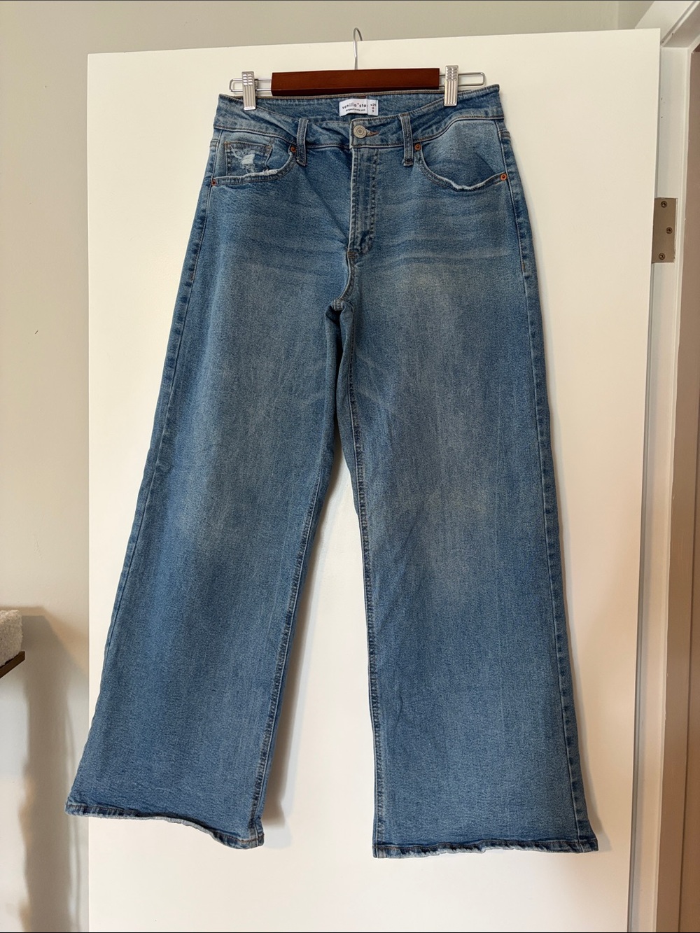 Vanilla Star Light Blue Wide-Leg Jeans